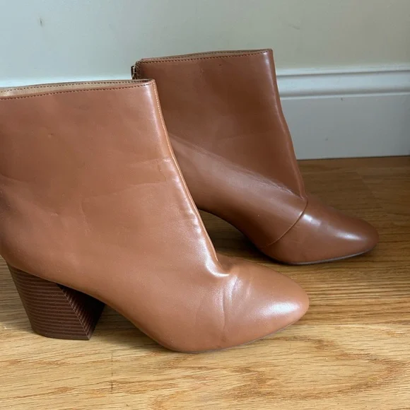 Women's Tan Ankle Boots - Picture 5 of 6